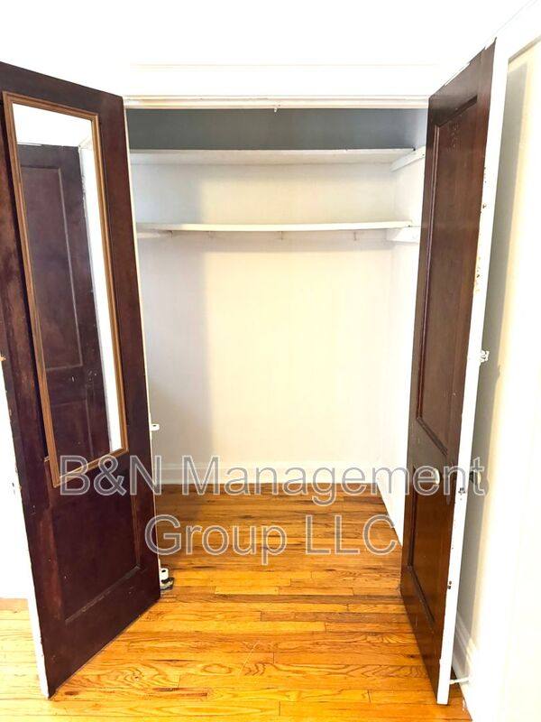 Apartment for rent at 1055 W Dakin #1, Chicago, IL 60613