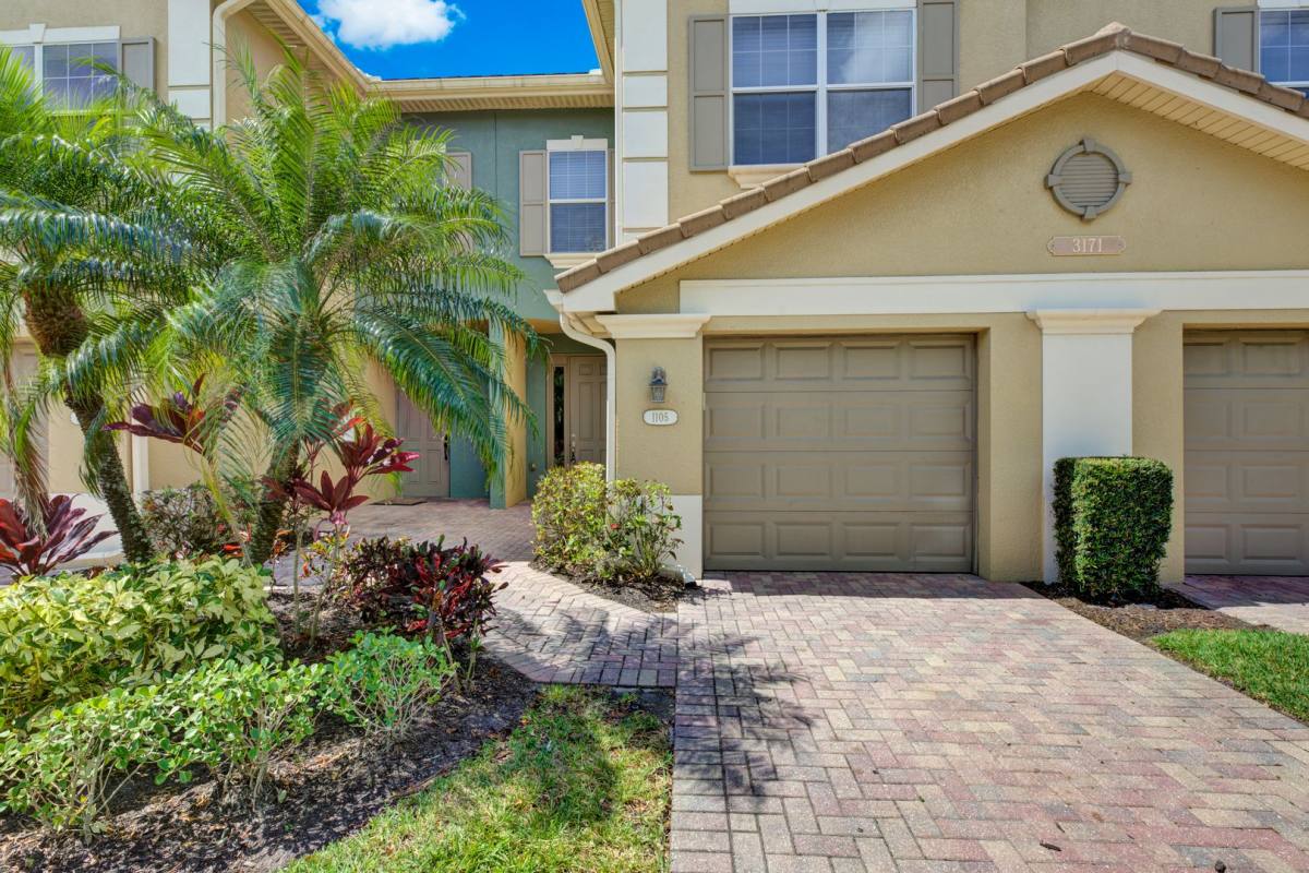 Townhouse for rent at 3171 Cottonwood Bend, Fort Myers, FL 33905
