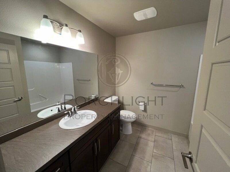 Townhouse for rent at 2200 Greenview Circle #1, Lynden, WA 98264