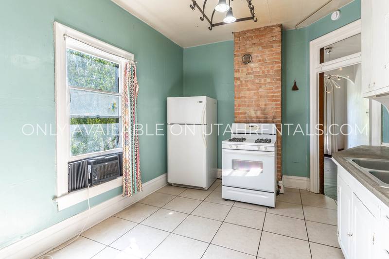 Apartment for rent at 429 E Center St, Provo, UT 84606