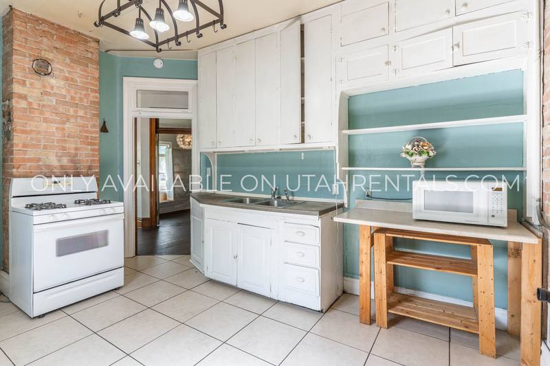 Apartment for rent at 429 E Center St, Provo, UT 84606
