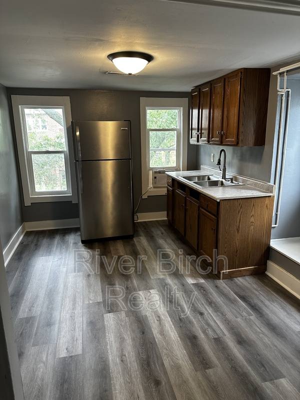 Apartment for rent at 613 S 5th St #3, Springfield, IL 62703