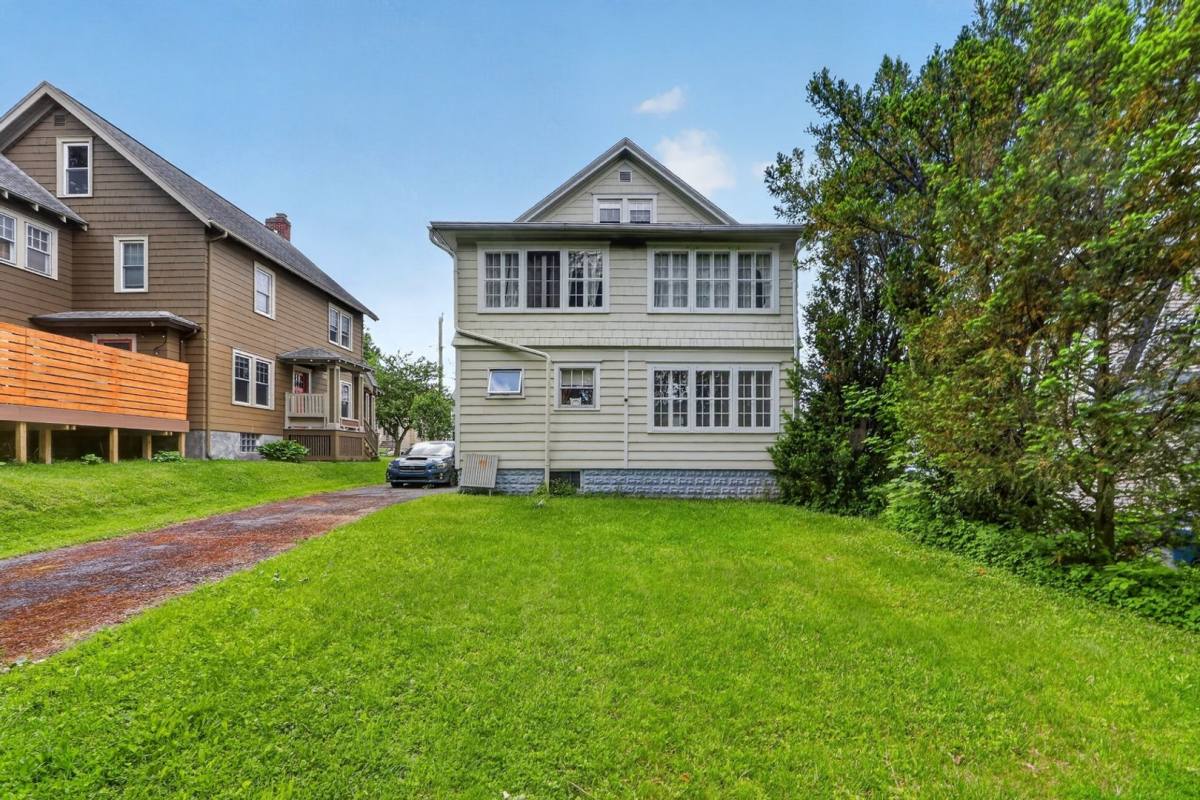 House for rent at 151 Wolcott Ave, Syracuse, NY 13207