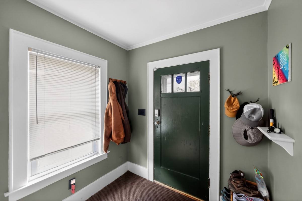 House for rent at 151 Wolcott Ave, Syracuse, NY 13207