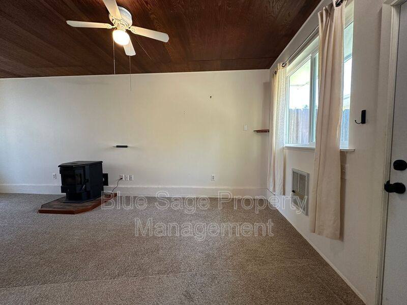 House for rent at 500 S 3rd Place, Sequim, WA 98382