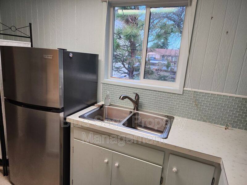 House for rent at 500 S 3rd Place, Sequim, WA 98382