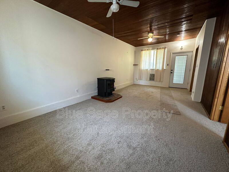 House for rent at 500 S 3rd Place, Sequim, WA 98382
