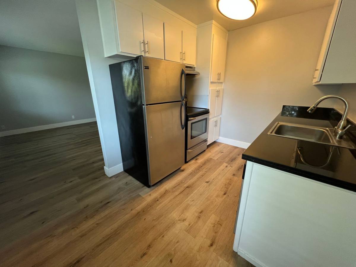 Apartment for rent at 524 E Maude Ave, Sunnyvale, CA 94085