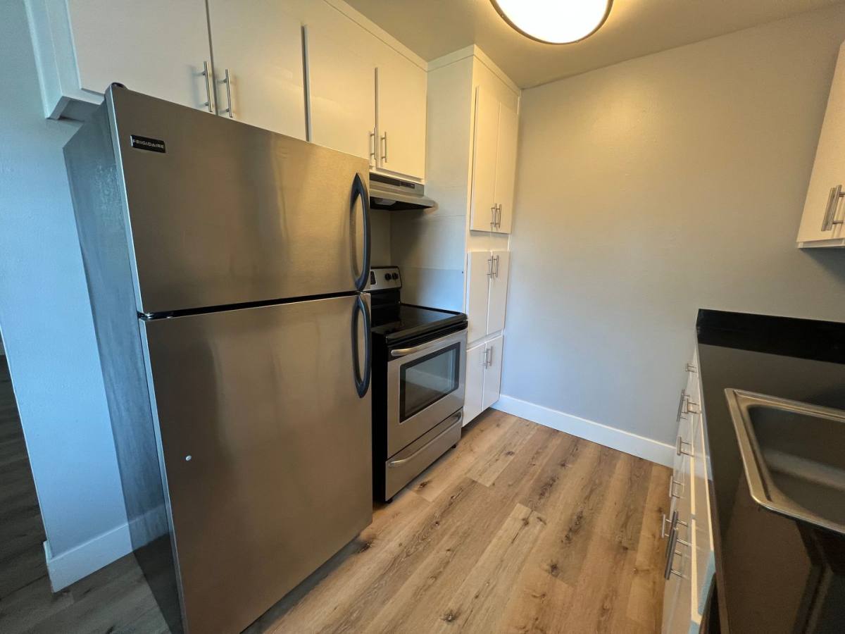Apartment for rent at 524 E Maude Ave, Sunnyvale, CA 94085