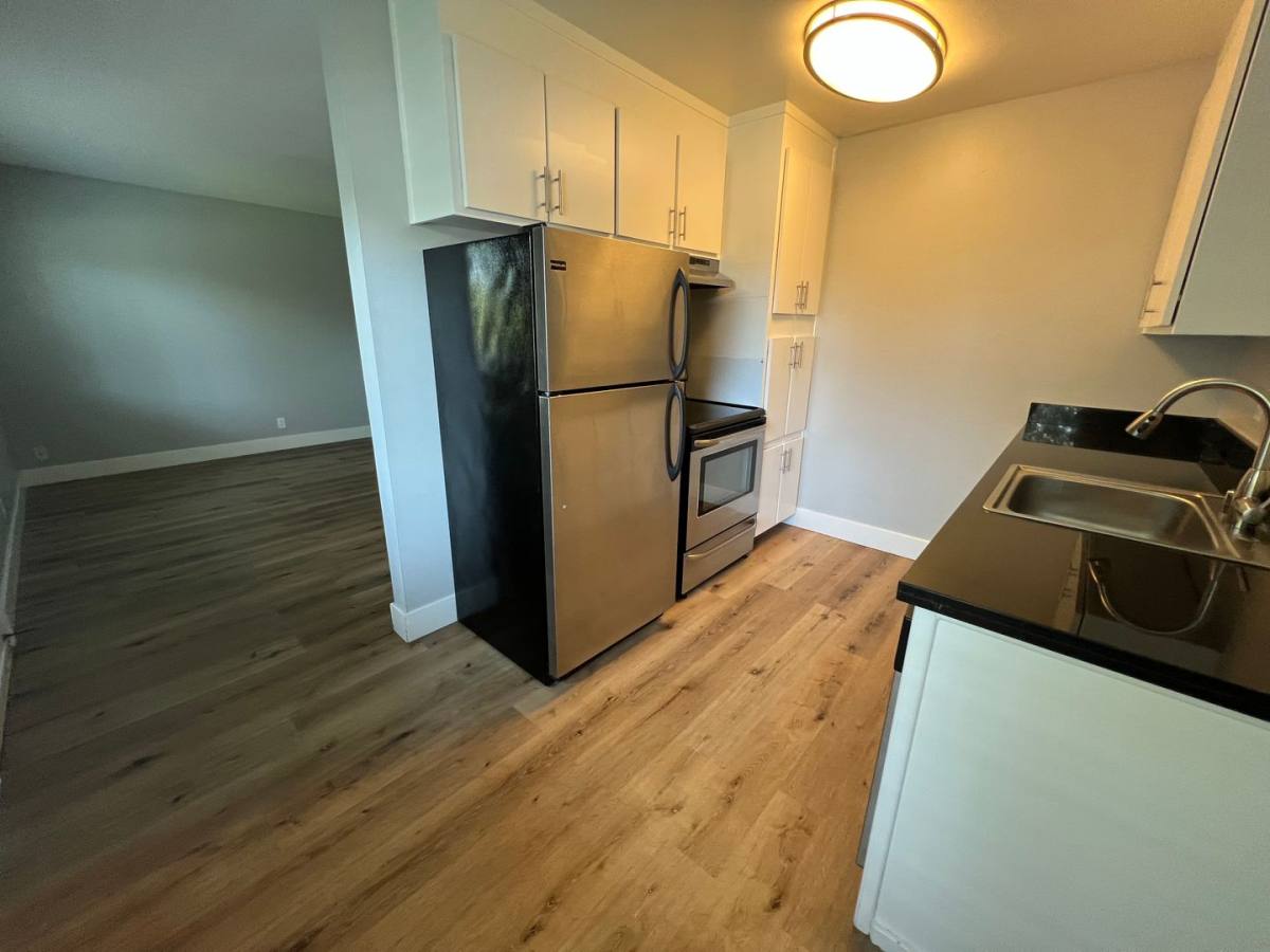 Apartment for rent at 524 E Maude Ave, Sunnyvale, CA 94085
