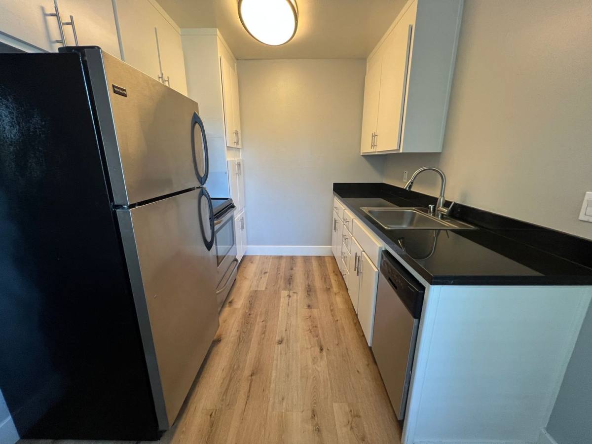 Apartment for rent at 524 E Maude Ave, Sunnyvale, CA 94085