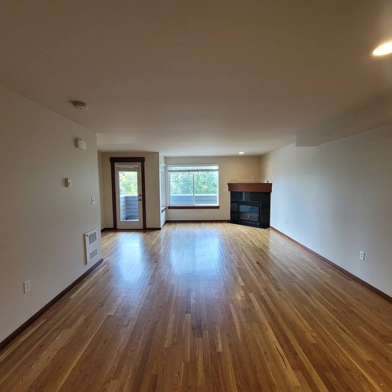 Townhouse for rent at 11014 Greenwood Ave N #B-1, Seattle, WA 98133