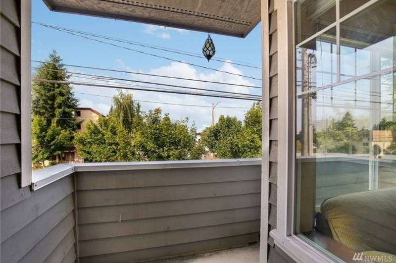 Townhouse for rent at 11014 Greenwood Ave N #B-1, Seattle, WA 98133