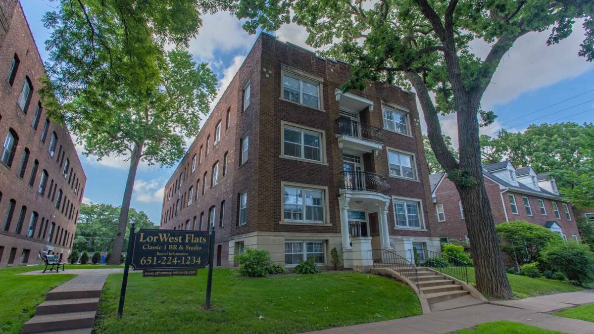 Apartment for rent at 136 Western N, Saint Paul, MN 55102