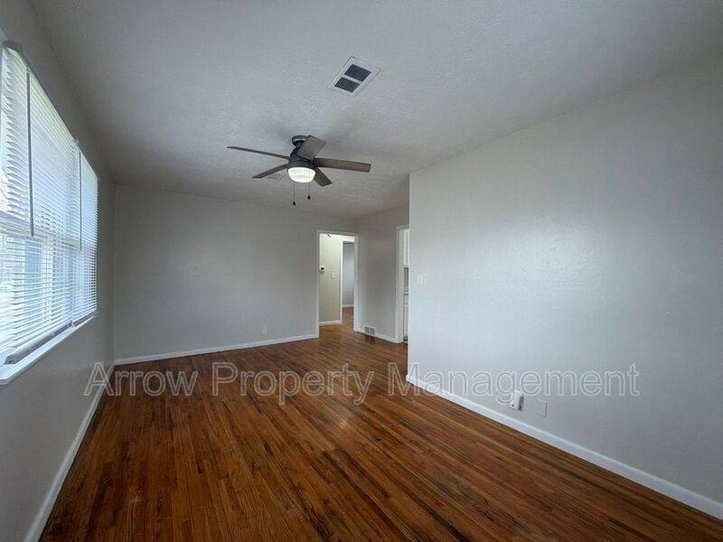 Apartment for rent at 2515 W St, Lincoln, NE 68503