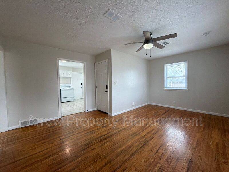 Apartment for rent at 2515 W St, Lincoln, NE 68503