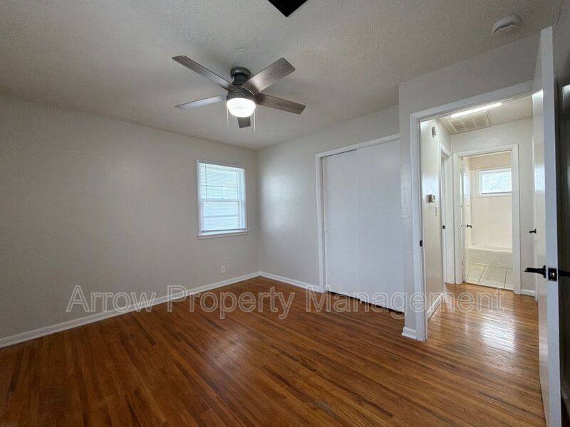 Apartment for rent at 2515 W St, Lincoln, NE 68503