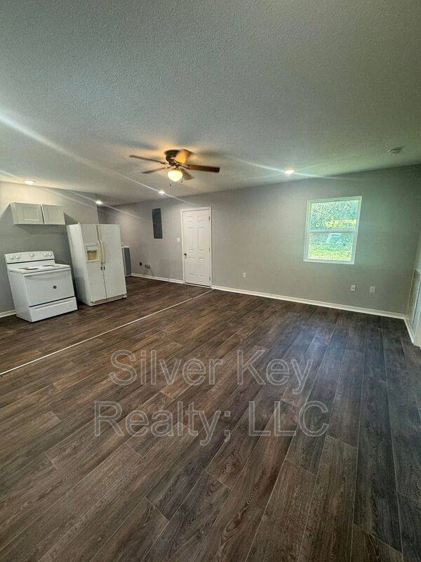 House for rent at 525 Scott St #1, Tellico Plains, TN 37385