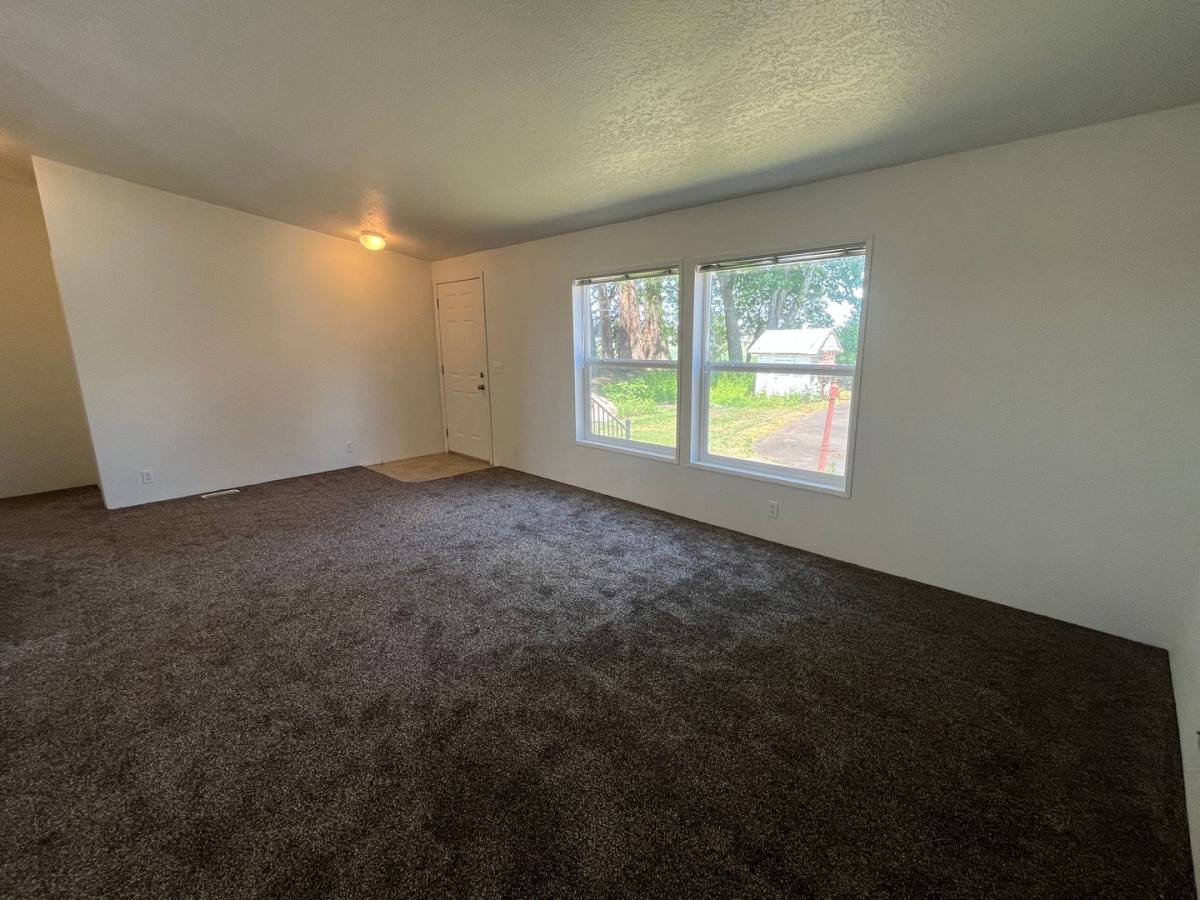 House for rent at 29426 Dane Lane, Junction City, OR 97448