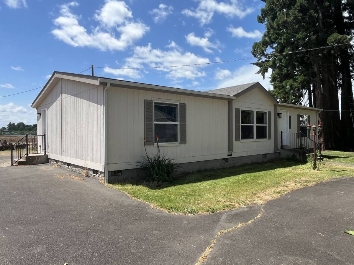 House for rent at 29426 Dane Lane, Junction City, OR 97448