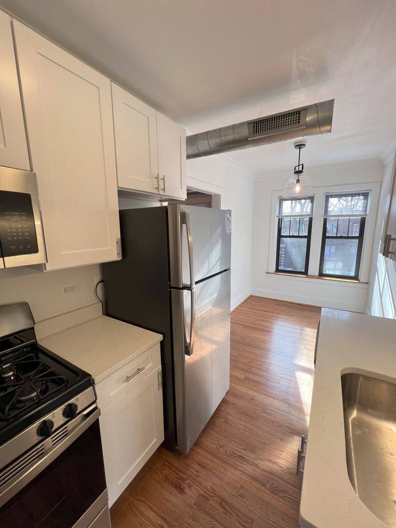 Apartment for rent at 4401-4411 N Hamilton, Chicago, IL 60625