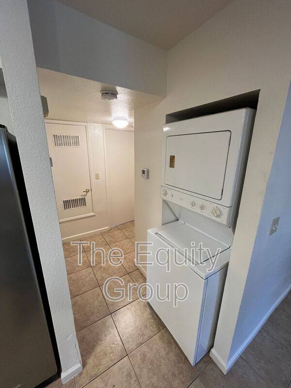 Apartment for rent at 120 E Henderson Ave #29, Porterville, CA 93257