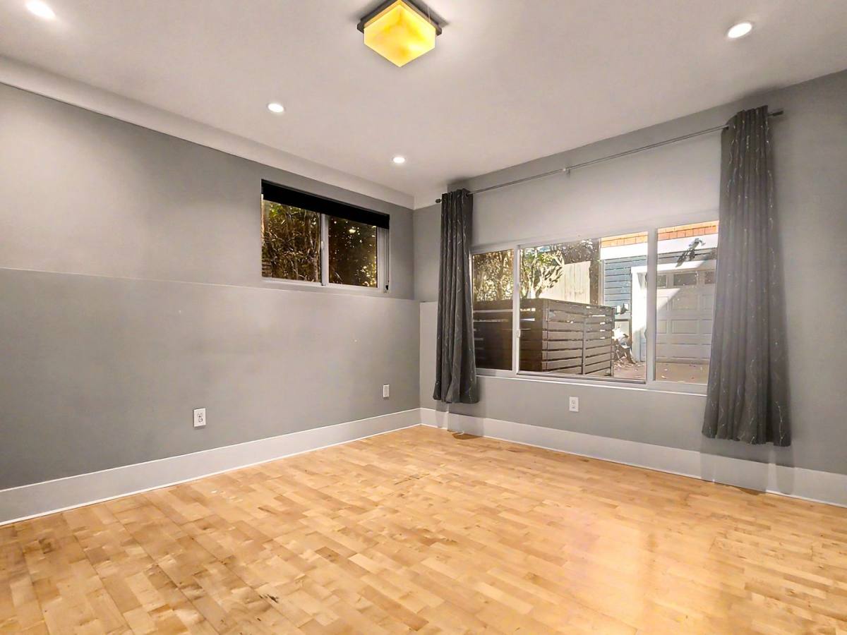 Apartment for rent at 1014 E Denny Way - B, Seattle, WA 98122