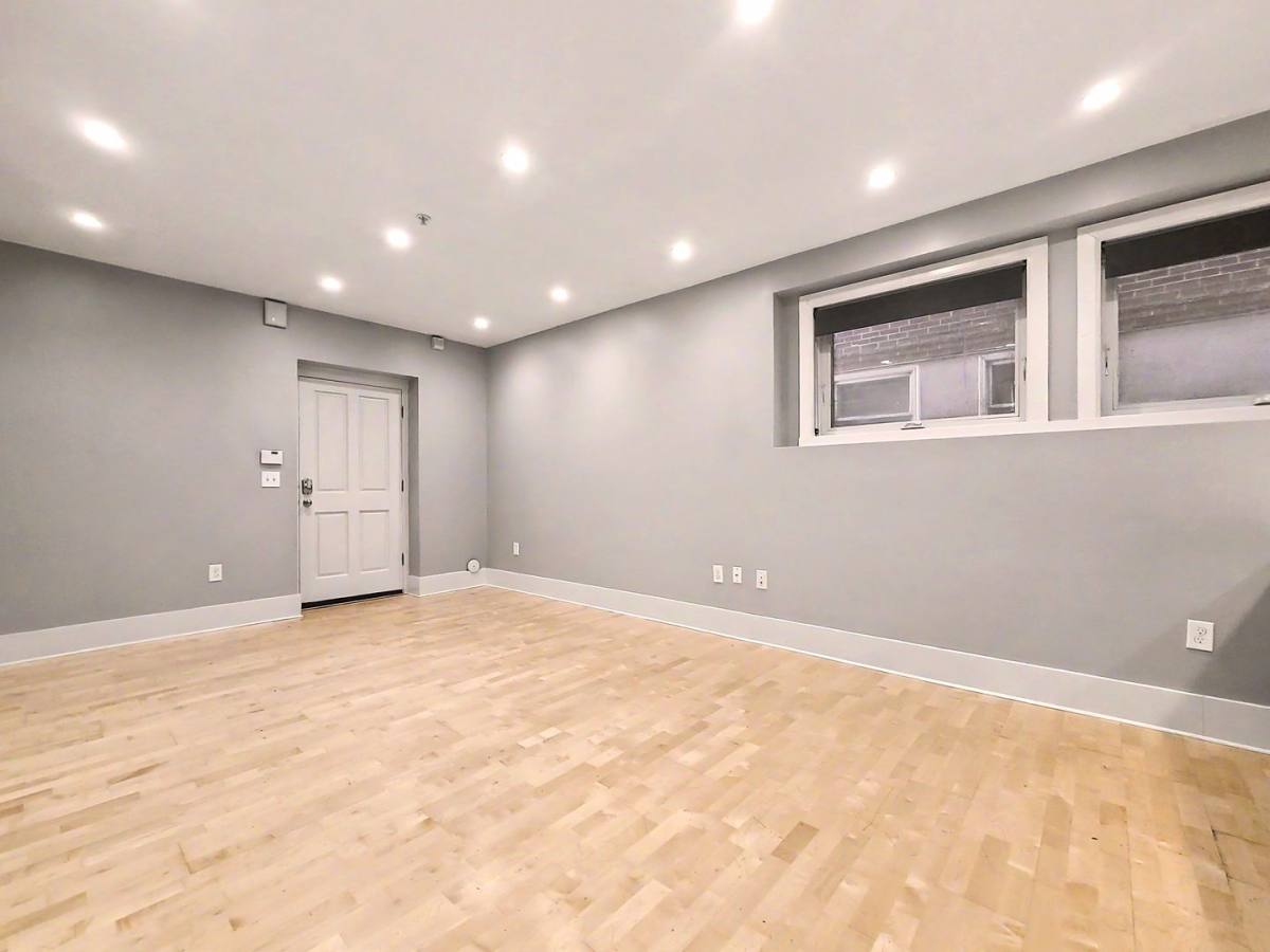 Apartment for rent at 1014 E Denny Way - B, Seattle, WA 98122