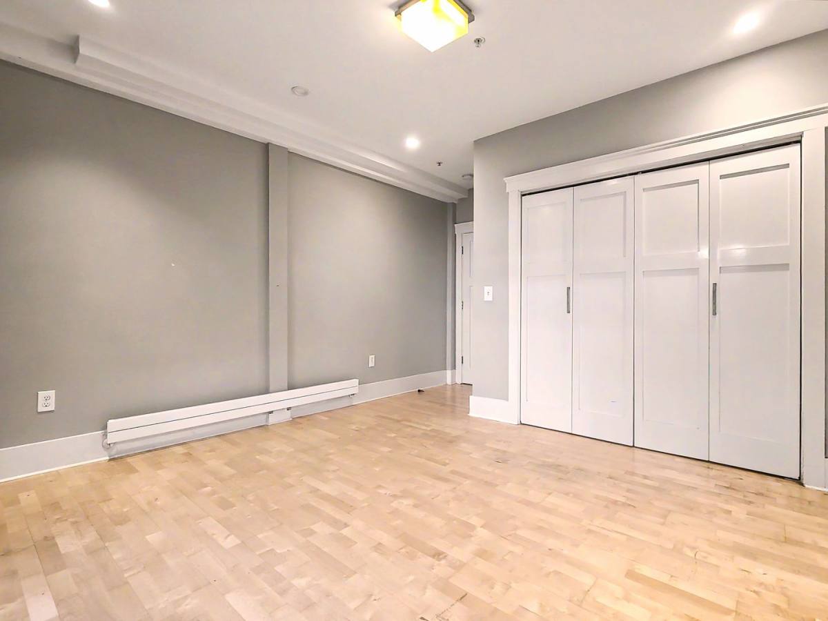 Apartment for rent at 1014 E Denny Way - B, Seattle, WA 98122