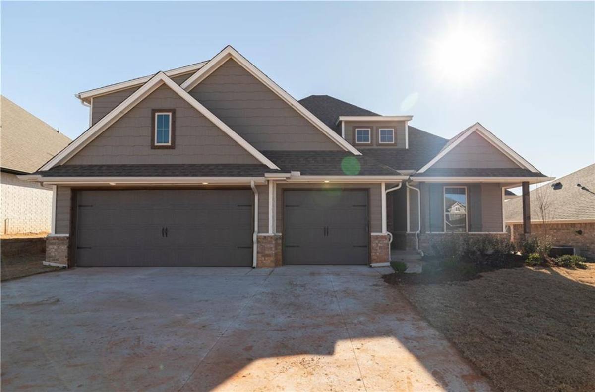 House for rent at 504 NW 198th St, Edmond, OK 73012