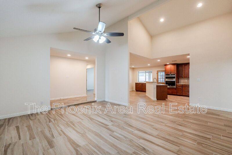 House for rent at 3231 N Woodburne Dr, Chandler, AZ 85224