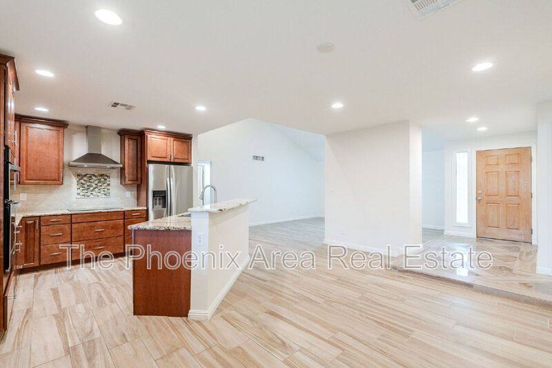 House for rent at 3231 N Woodburne Dr, Chandler, AZ 85224