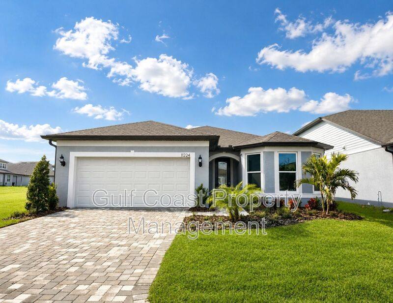House for rent at 11224 Shoreline Trail, Parrish, FL 34219