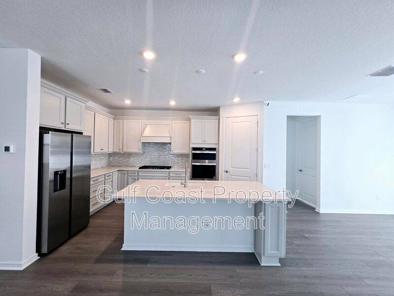 House for rent at 11224 Shoreline Trail, Parrish, FL 34219