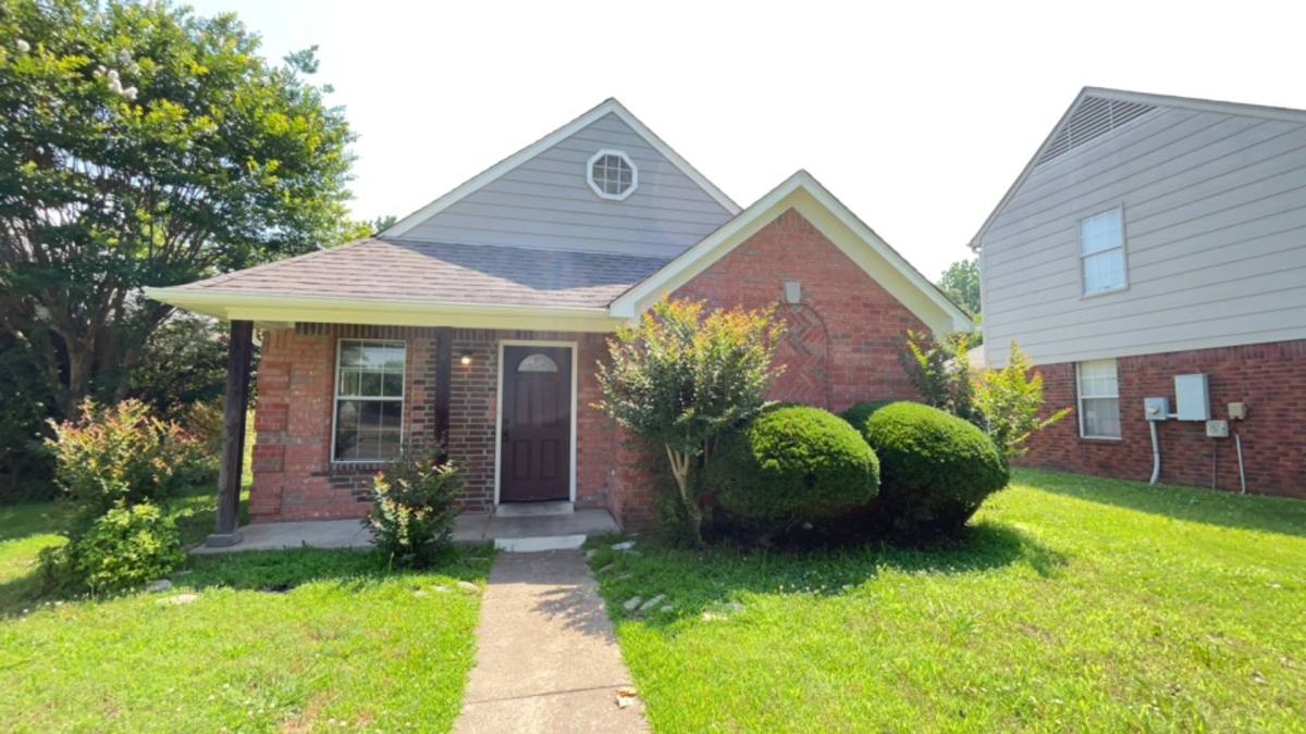 House for rent at 5554 Steffani Dr, Southaven, MS 38671