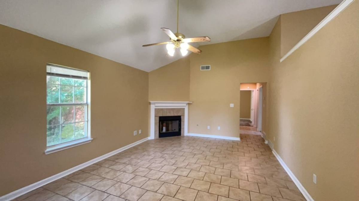 House for rent at 5554 Steffani Dr, Southaven, MS 38671