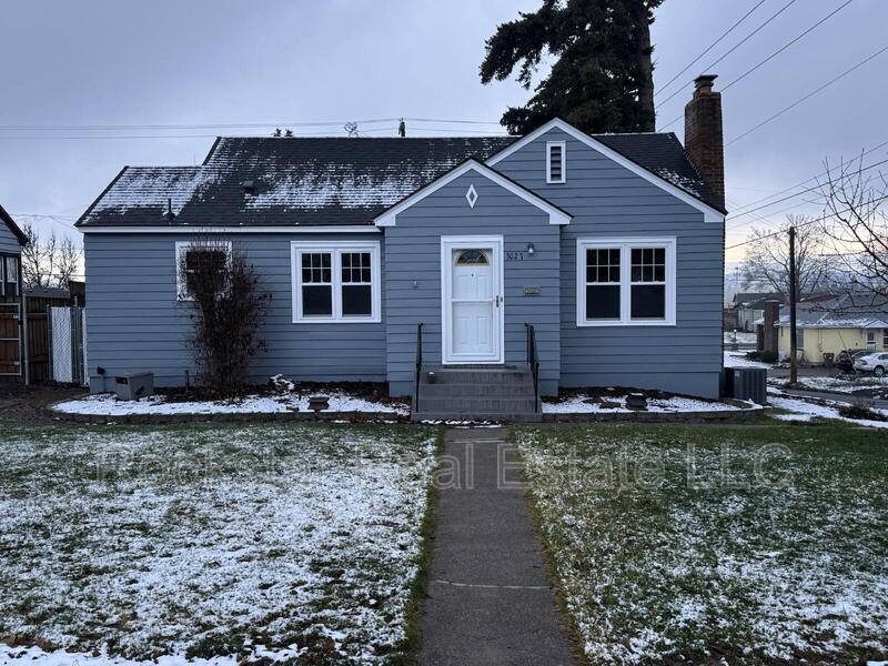 House for rent at 3027 W Cleveland Ave, Spokane, WA 99205