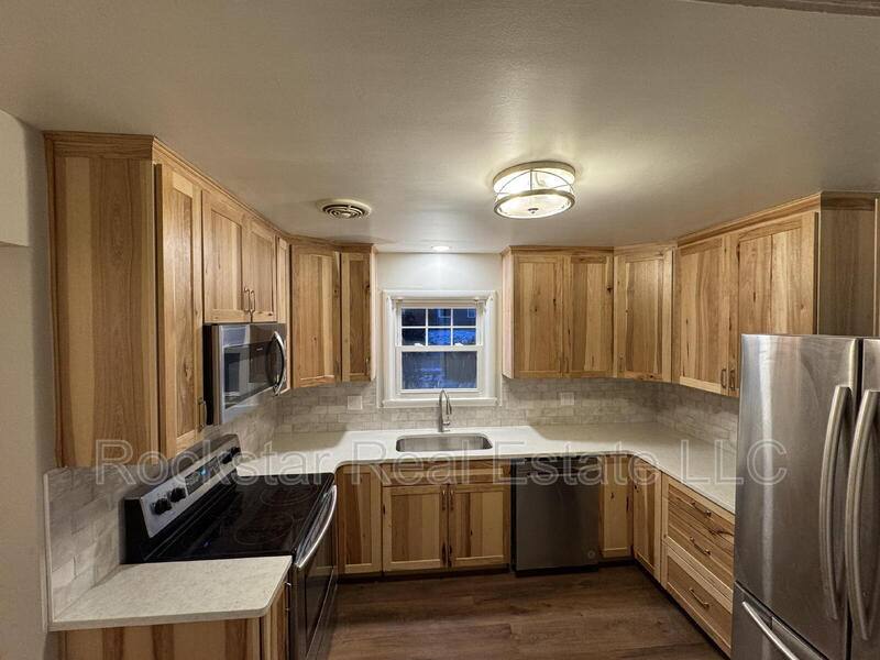 House for rent at 3027 W Cleveland Ave, Spokane, WA 99205