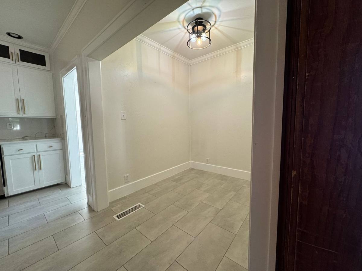 House for rent at 1523 W Broadway Ave, Enid, OK 73703