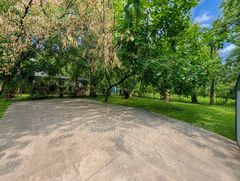 House for rent at 1720 Brooker Rd, Jacksonville, FL 32207