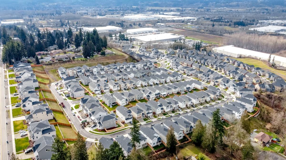 House for rent at 8398 27th St Court E, Puyallup, WA 98371