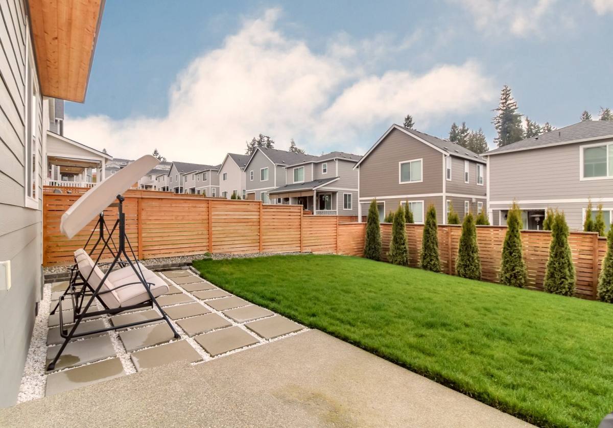 House for rent at 8398 27th St Court E, Puyallup, WA 98371