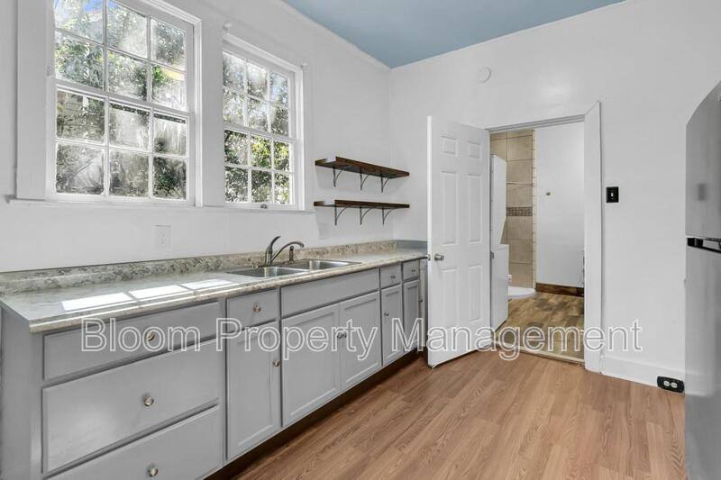 Apartment for rent at 299 Coming St #A, Charleston, SC 29403