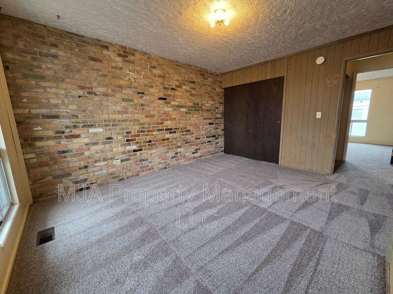 Apartment for rent at 1165 Edgewood Dr #2, Ogden, UT 84403