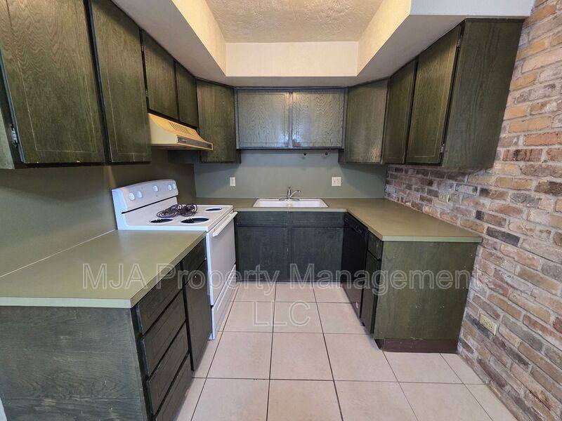 Apartment for rent at 1165 Edgewood Dr #2, Ogden, UT 84403