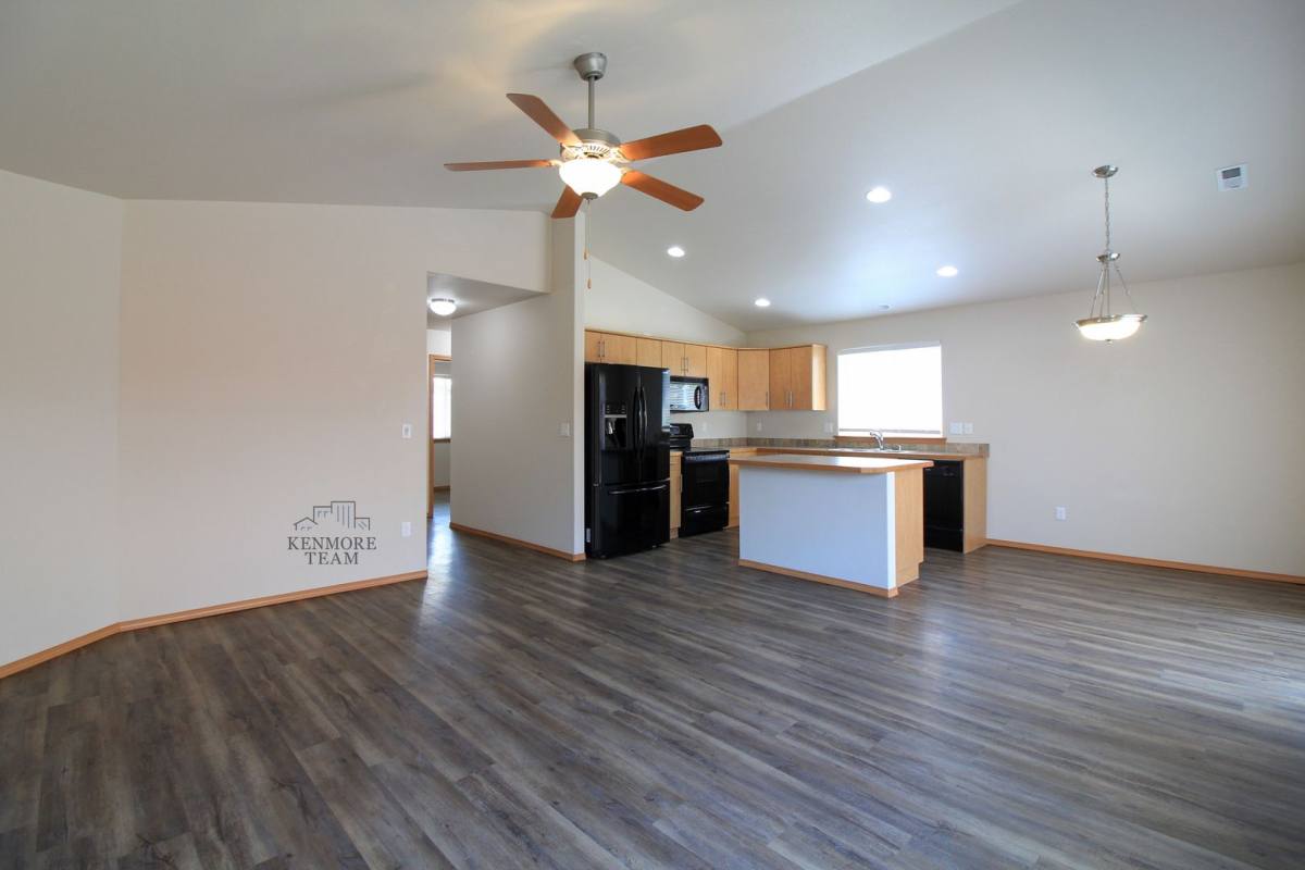 House for rent at 1683 Cactus Lp, Richland, WA 99352