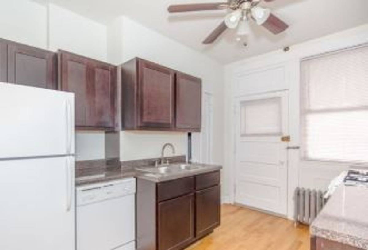 Apartment for rent at 4815-4825 N Albany Ave, Chicago, IL 60625