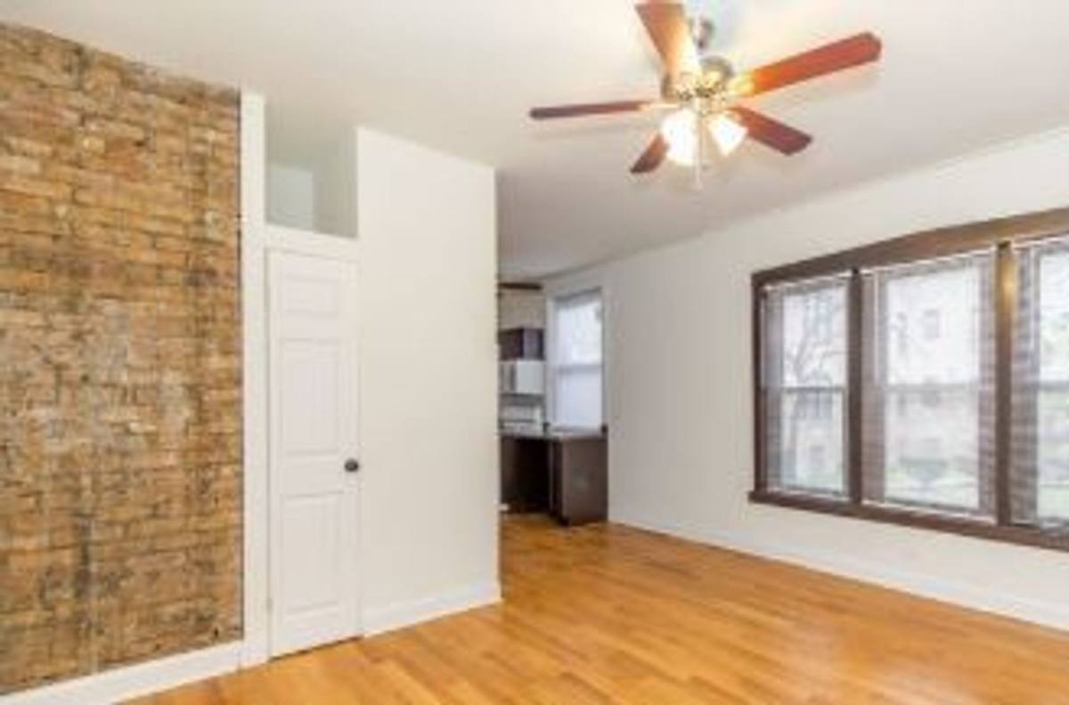 Apartment for rent at 4815-4825 N Albany Ave, Chicago, IL 60625