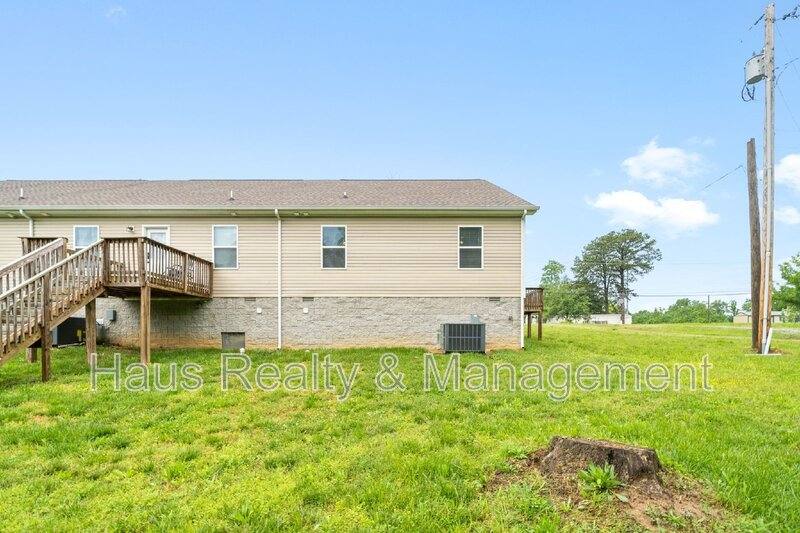 Apartment for rent at 1709 Evans Rd #A, Clarksville, TN 37042