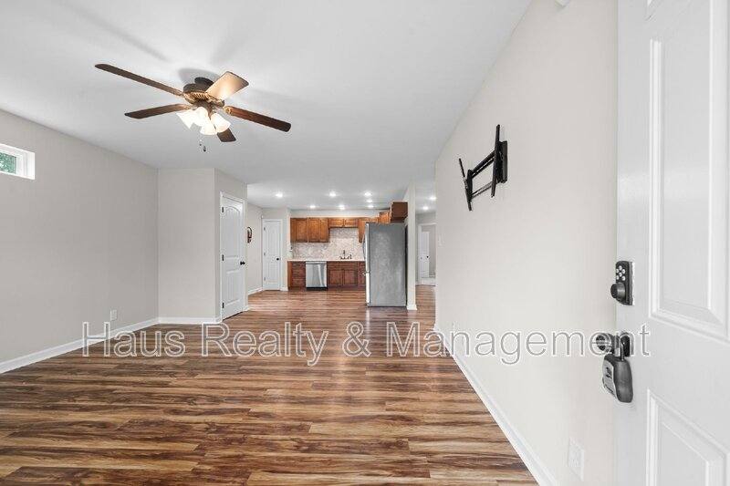 Apartment for rent at 1709 Evans Rd #A, Clarksville, TN 37042